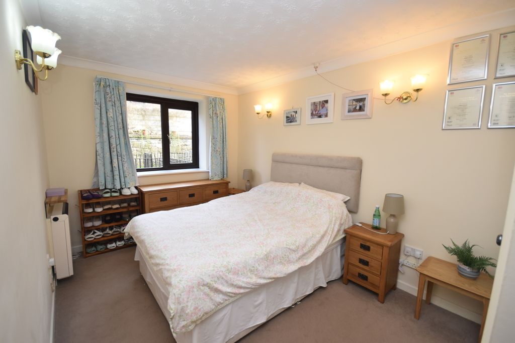 Property photo 3 of 12 Bedroom One