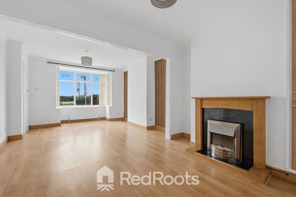 Property photo 3 of 19 5240502