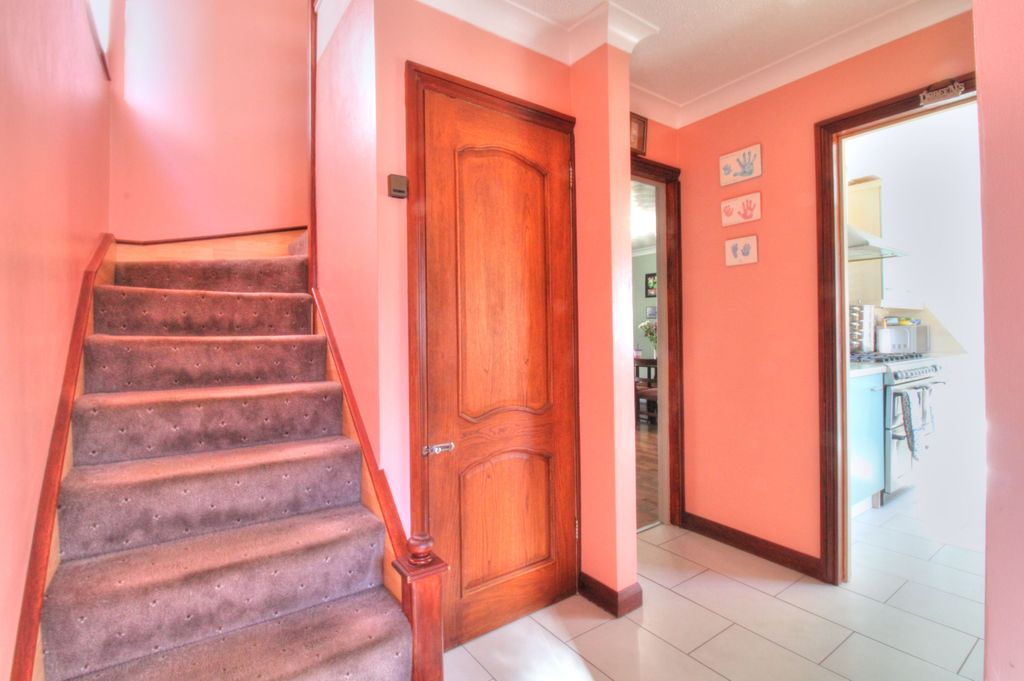 Property photo 2 of 19 Img_8714_5_6