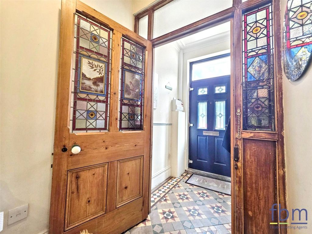 Property photo 2 of 25 Picture No. 05