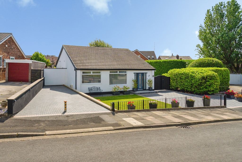 Property photo 1 of 26 Pbox-Img.Jpg