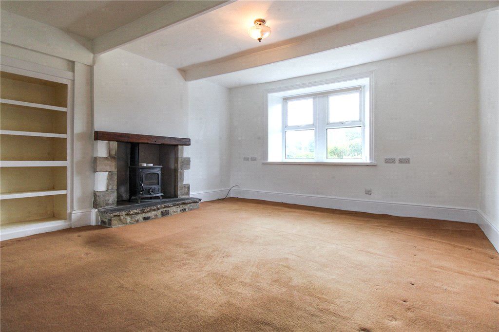Property photo 3 of 13 Dining Area