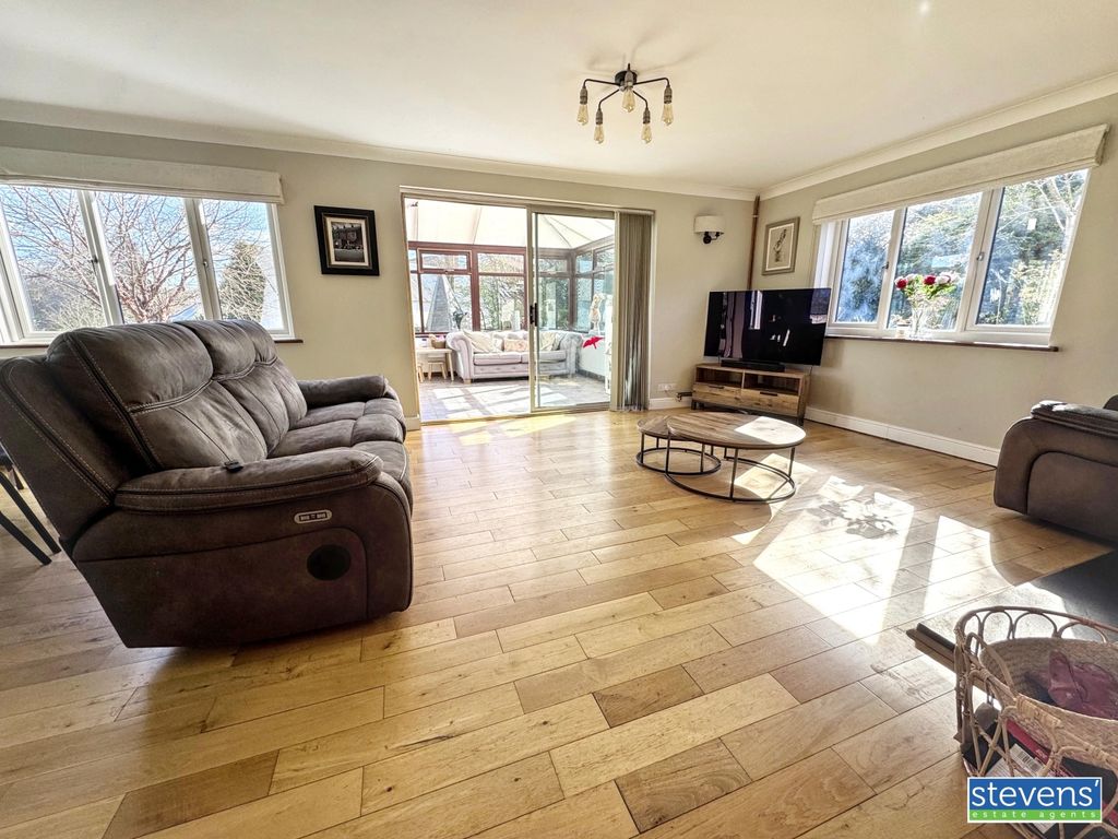 Property photo 2 of 32 Img_8901