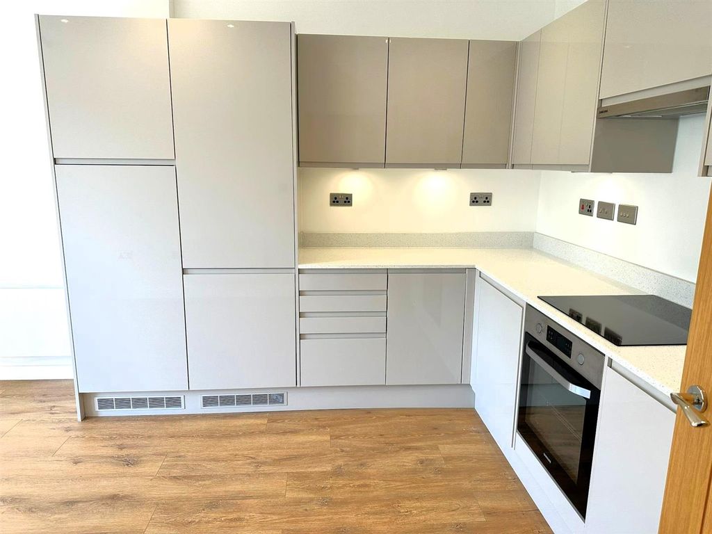 Property photo 1 of 7 4.Jpg