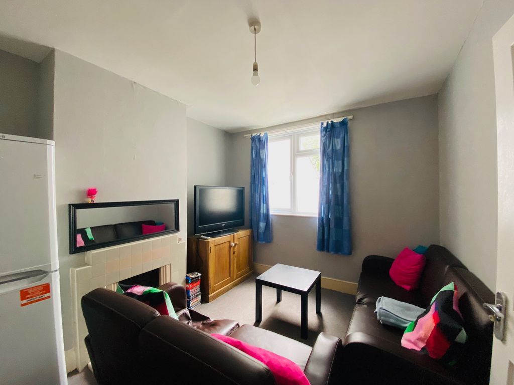 Property photo 2 of 10 Imported Image