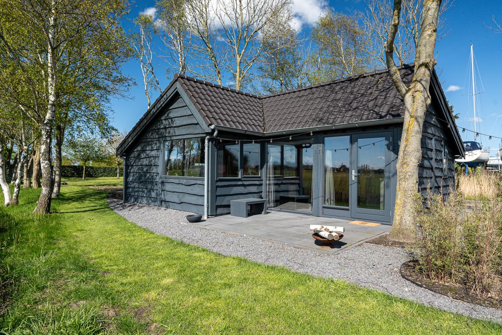 Property photo 2 of 70