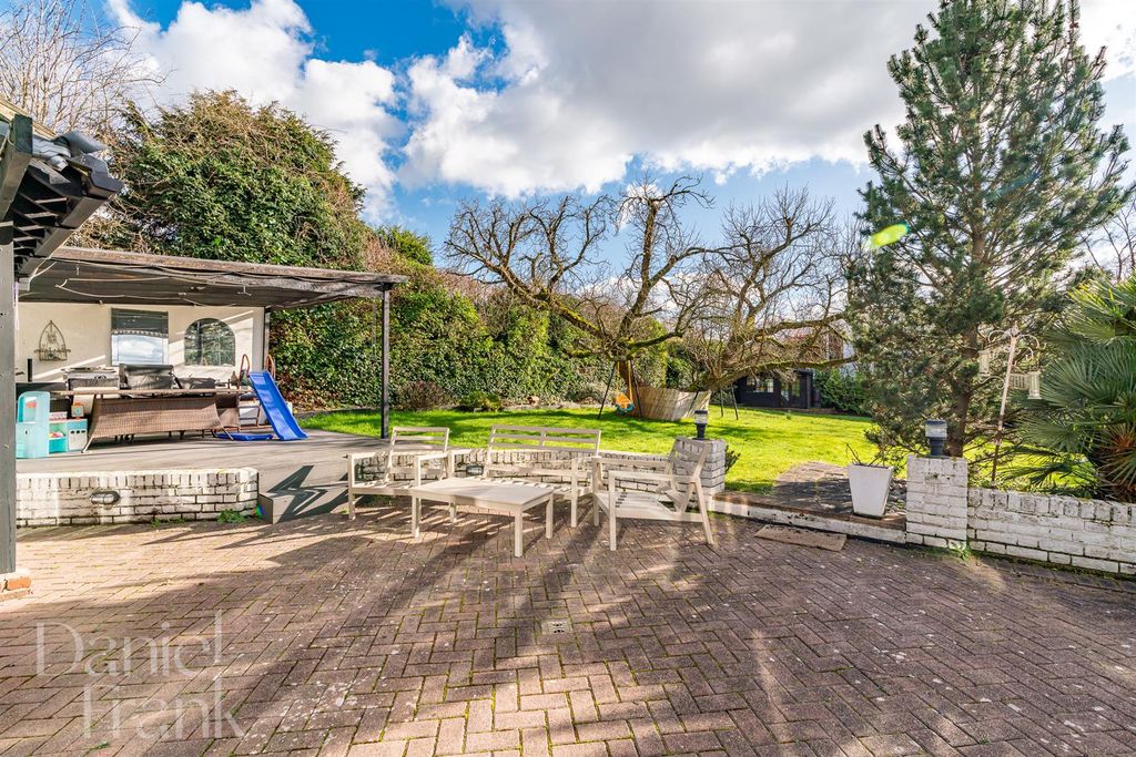 Additional image 41 of 5 bed detached house for saleTycehurst Hill, Loughton IG10