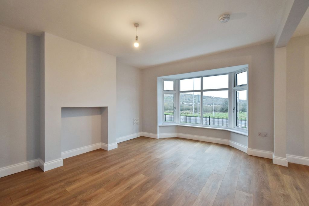 Property photo 2 of 25 Image 2