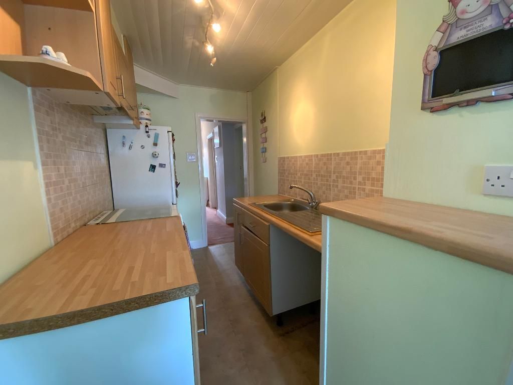 Property photo 3 of 17 Kitchen 8'5 x 5'11