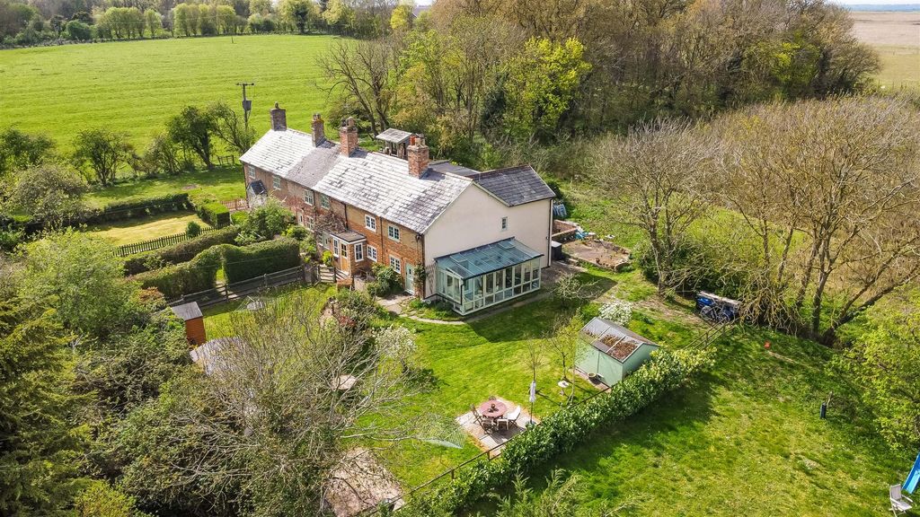 Property photo 2 of 44 Drone (4).Jpg