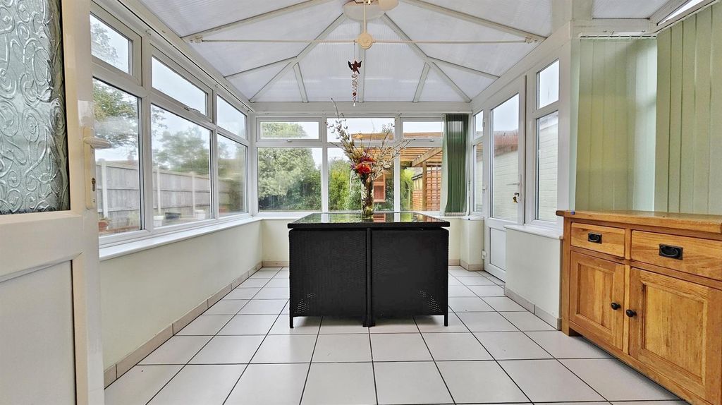 Property photo 2 of 14 Conservatory
