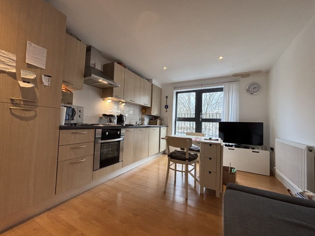 Property photo 3 of 7 3804414