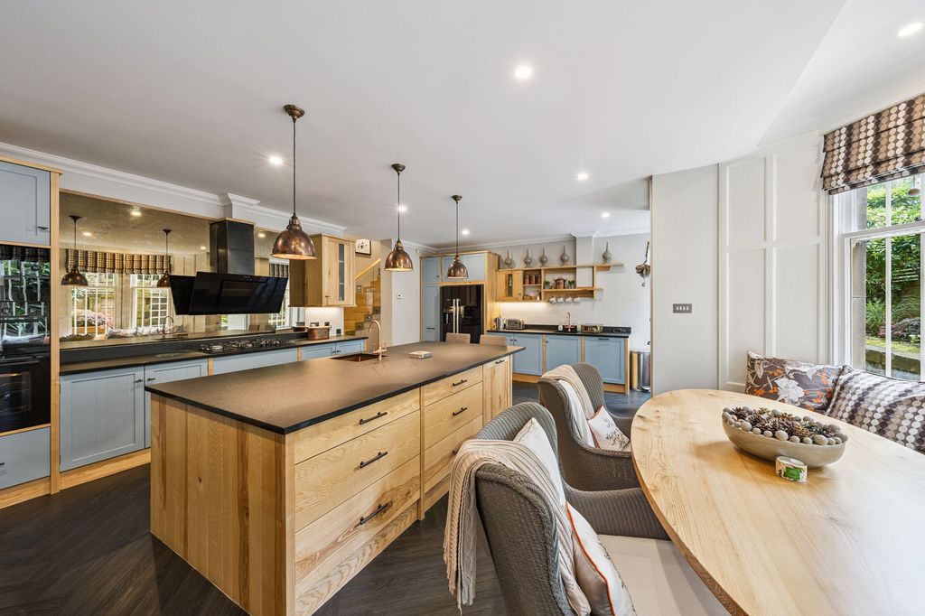 Additional image 9 of 5 bed town house for saleKings Gate, 33 Victoria Crescent Road, Dowanhill, Glasgow G12