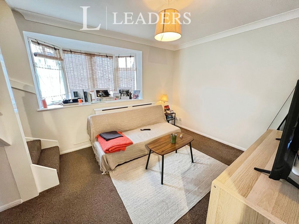 Property photo 3 of 9 Pbox-Img.Jpg
