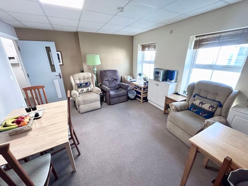 Property photo 2 of 11 Photo 2