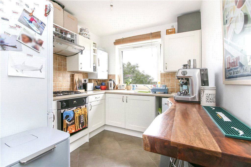 Property photo 3 of 13 Kitchen