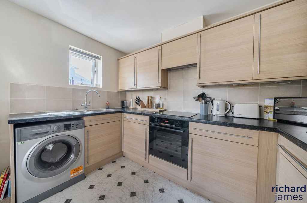 Property photo 3 of 11 3F25E68d8Aaf42c994594Ff2E3F18876