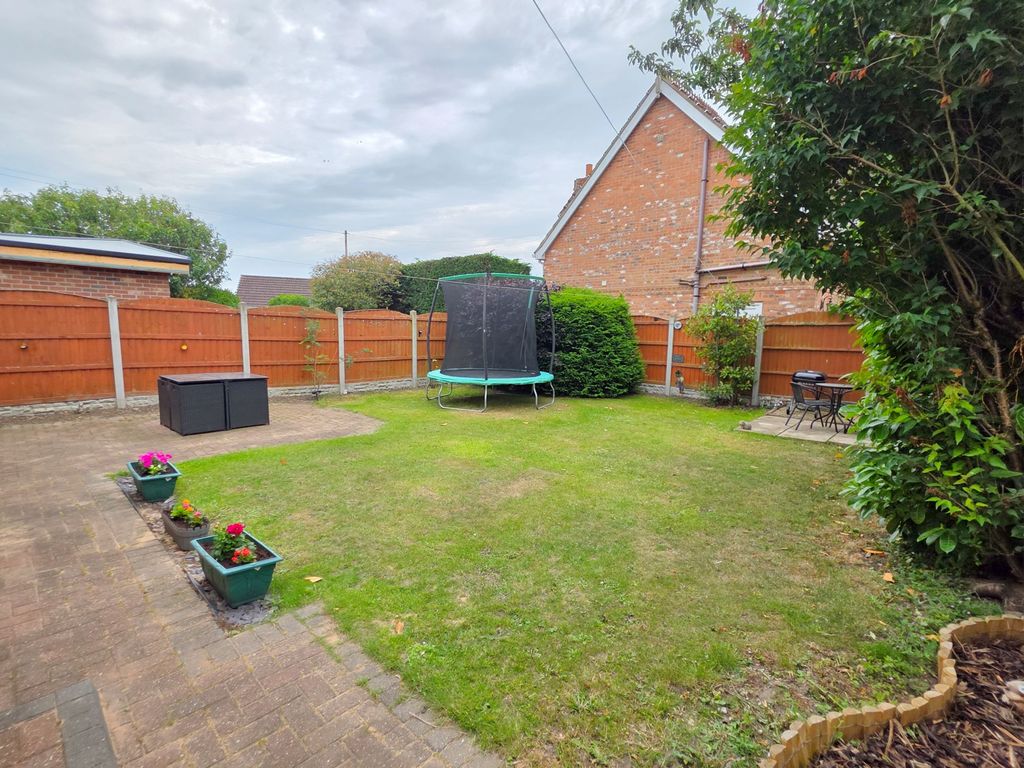 Property photo 3 of 22