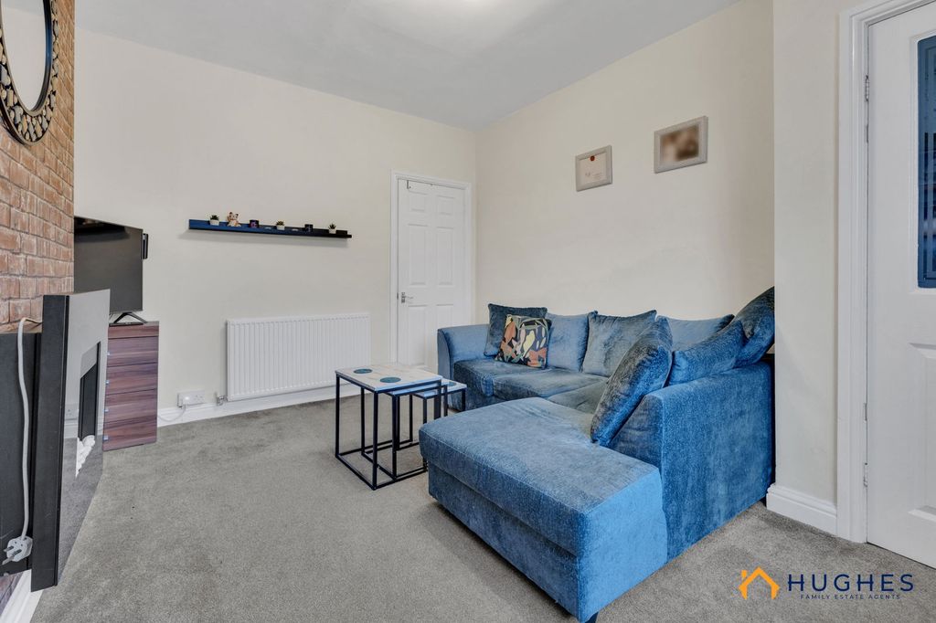 Property photo 3 of 19