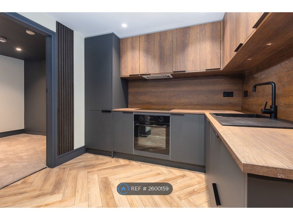 Property photo 1 of 12 Kitchen