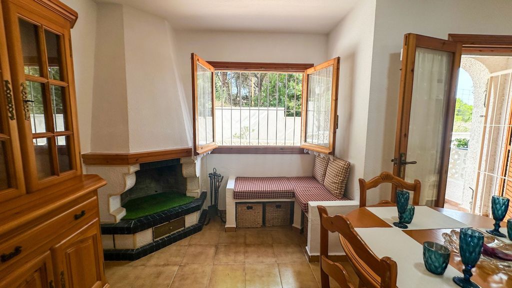 Property photo 1 of 41