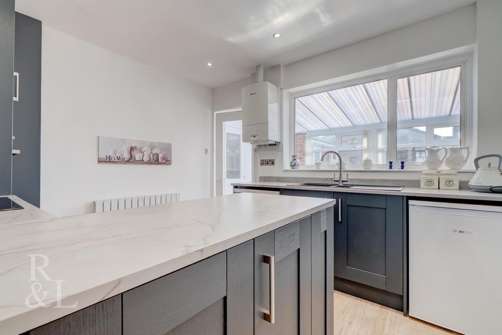 Property photo 2 of 18 Batched  (2).Jpg