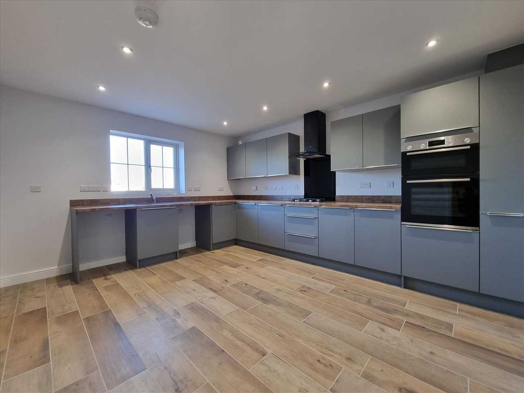 Property photo 3 of 6 Kitchen Diner: