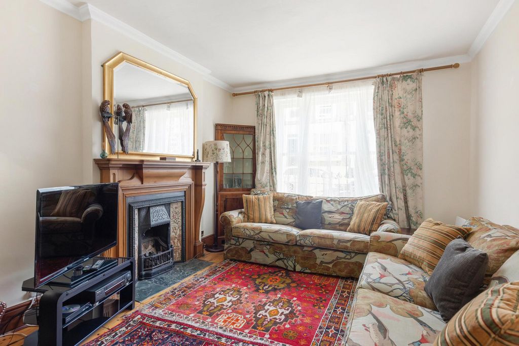 Property photo 2 of 16