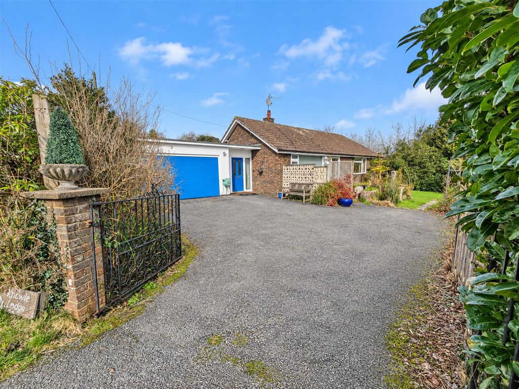Property photo 1 of 21