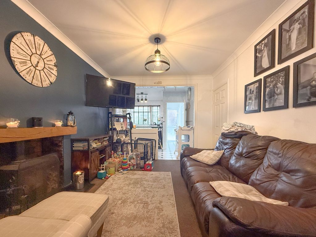 Property photo 3 of 21