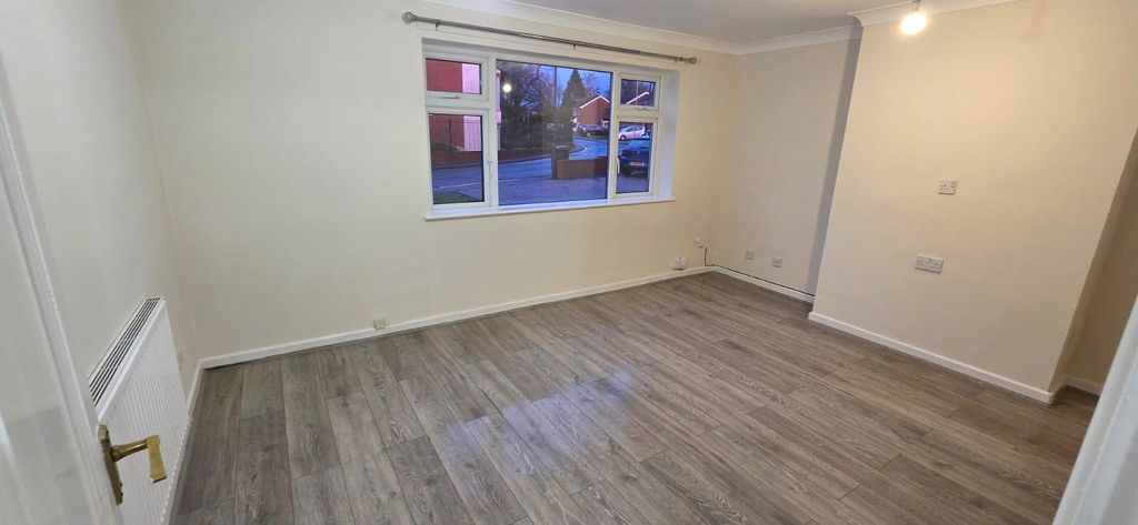 Property photo 2 of 7 Picture No. 14