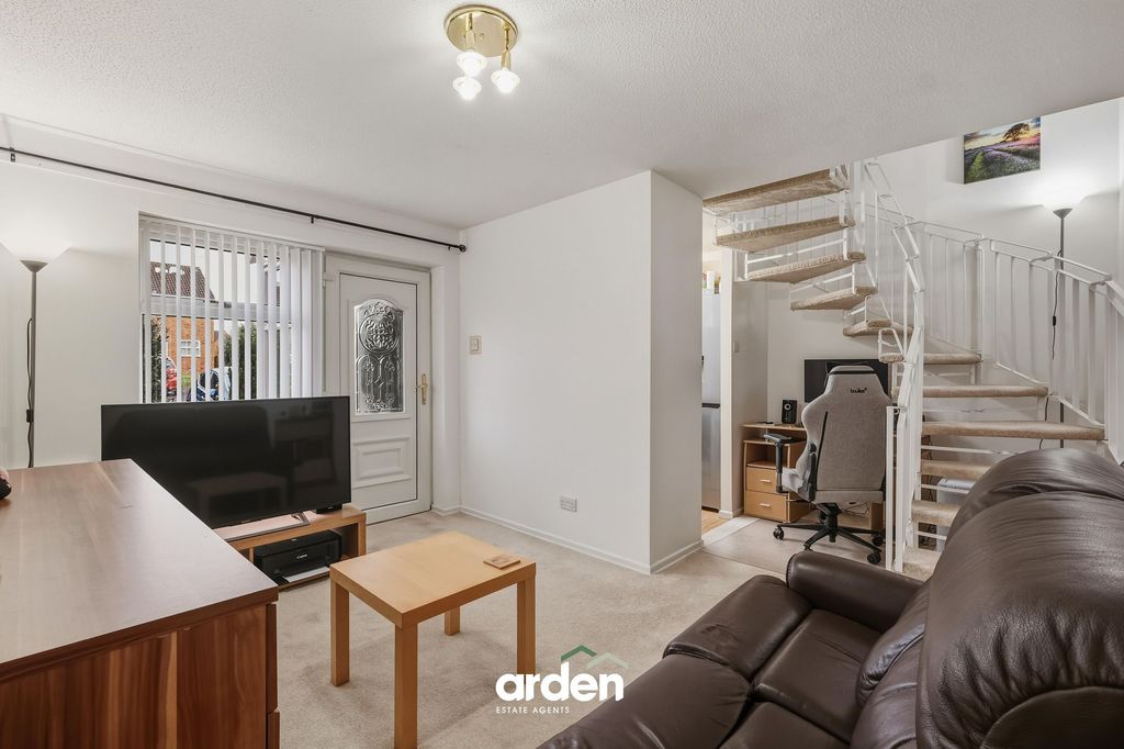 Property photo 2 of 8