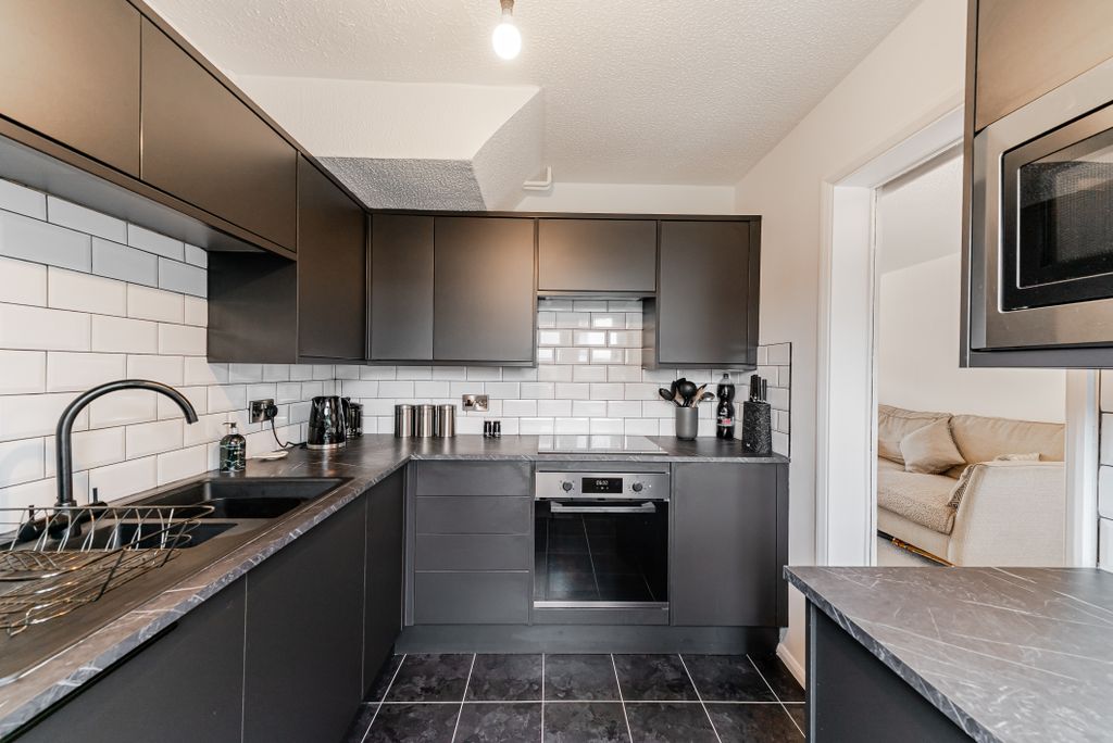 Property photo 3 of 20 Gallery