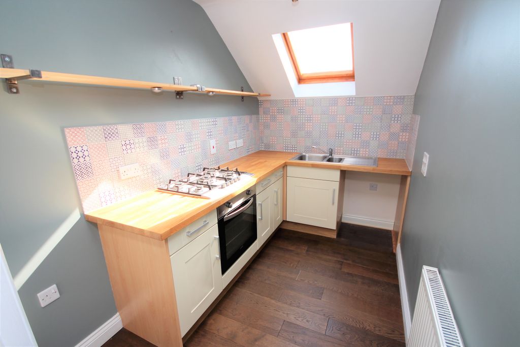 Property photo 2 of 6