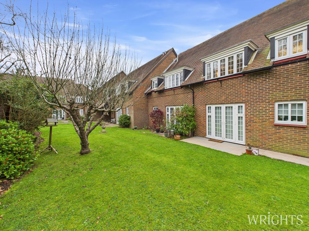 Property photo 2 of 18