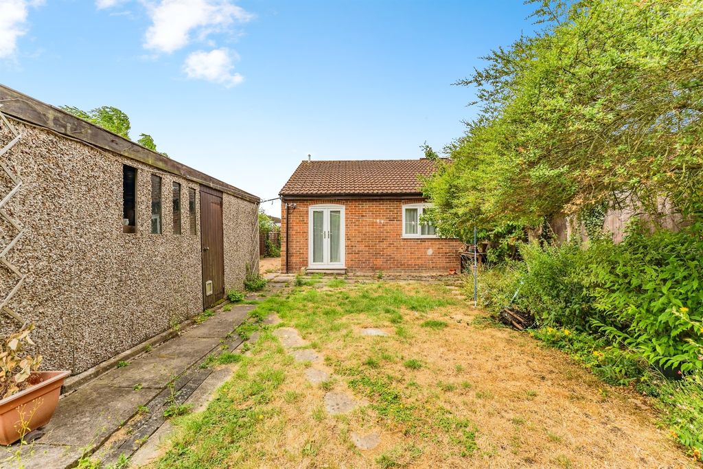 Property photo 3 of 16