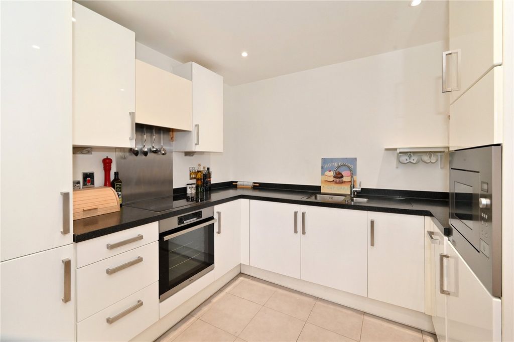 Property photo 3 of 9 Picture No. 08