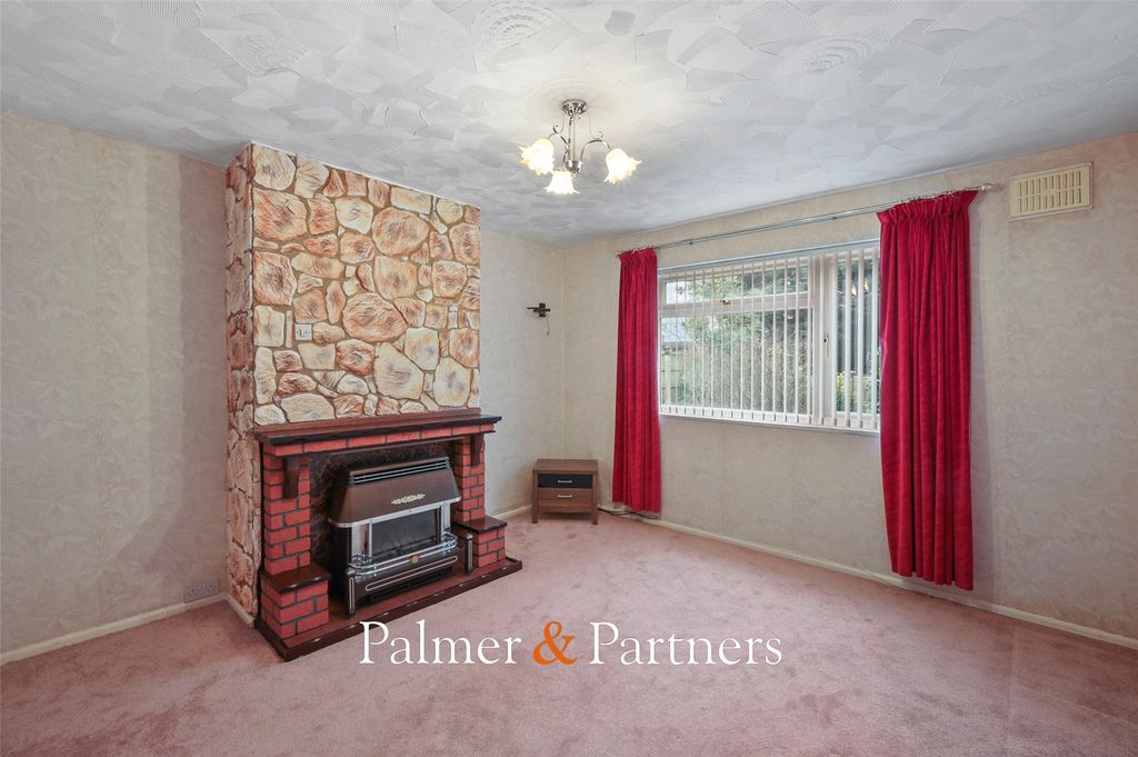 Property photo 3 of 23 Picture No. 02