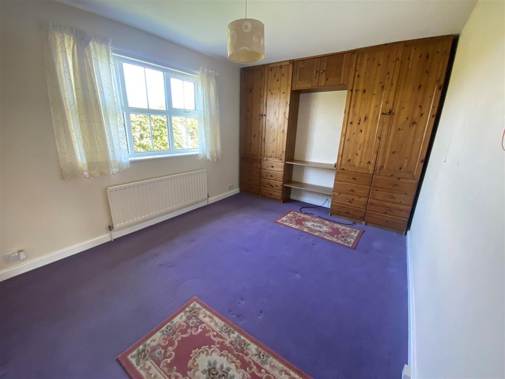 Property photo 2 of 8 Bedroom 1.Jpg