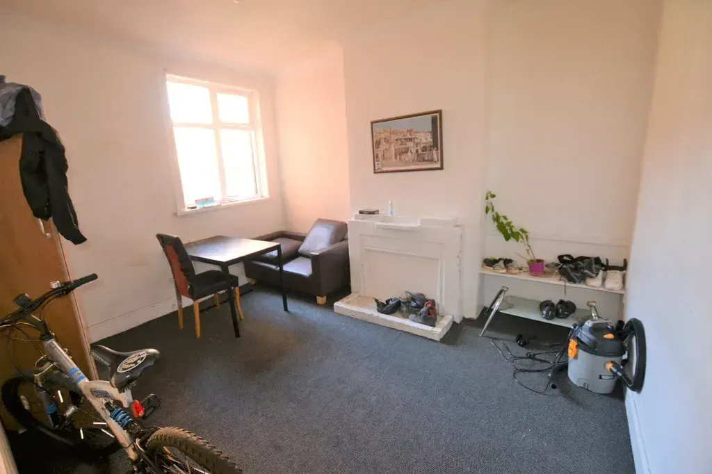 Property photo 2 of 11 Reception Room