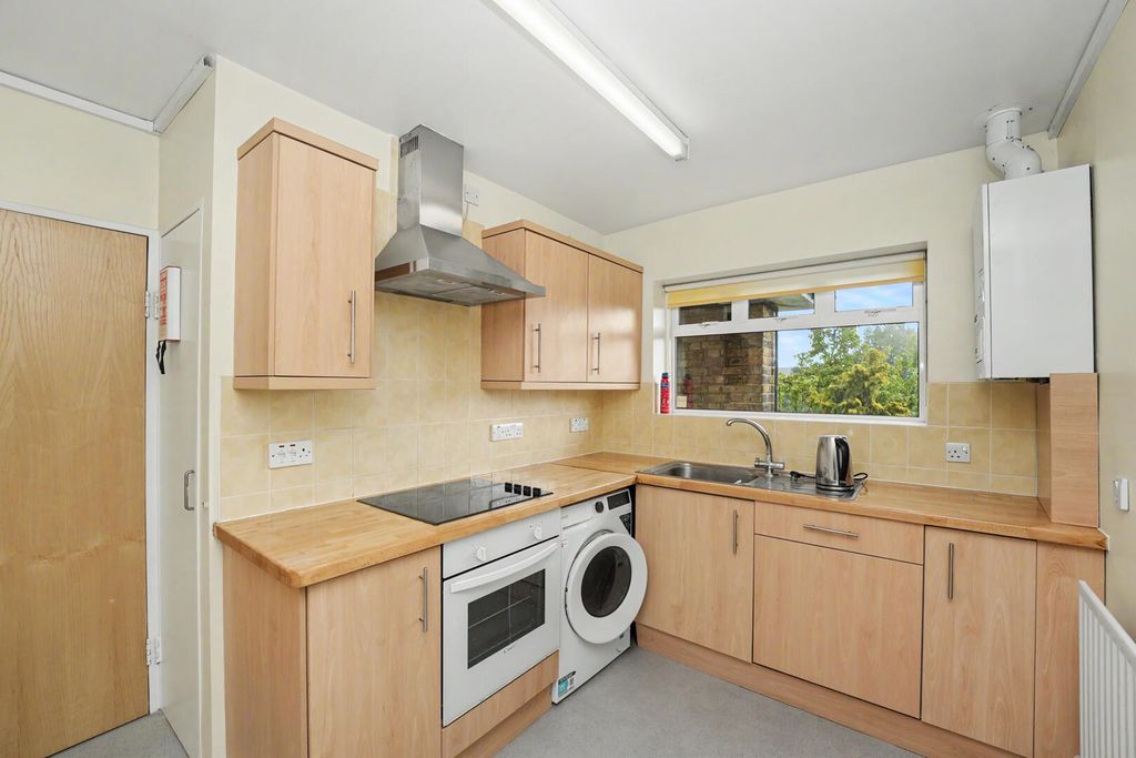 Property photo 2 of 32 Kitchen