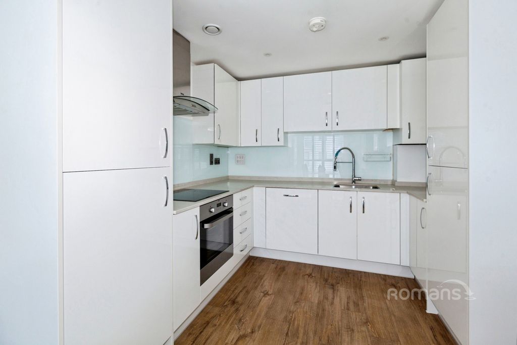 Property photo 2 of 23 Pbox-Img.Jpg