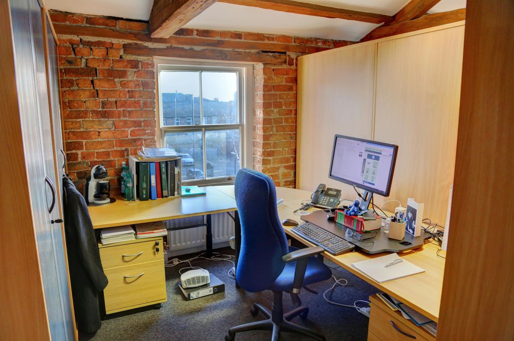 Property photo 2 of 9 Img_9281_2_3_Fusioninterior.Jpg