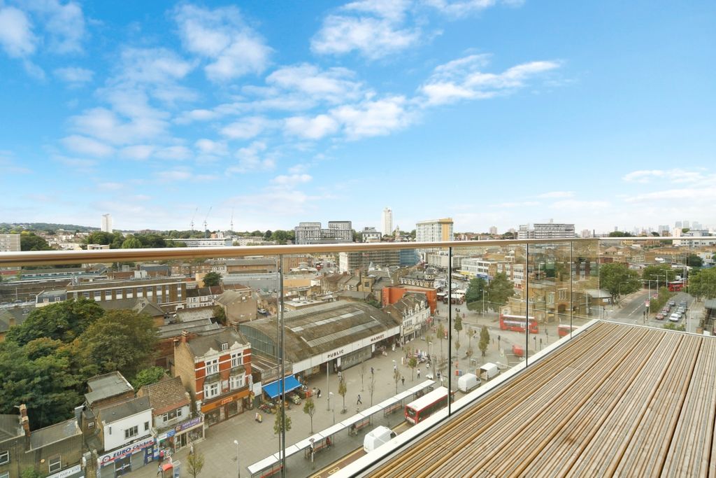 Property photo 2 of 10 __J_0595_Edited