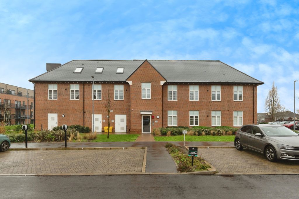 Property photo 2 of 18