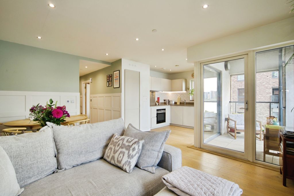 Property photo 1 of 20