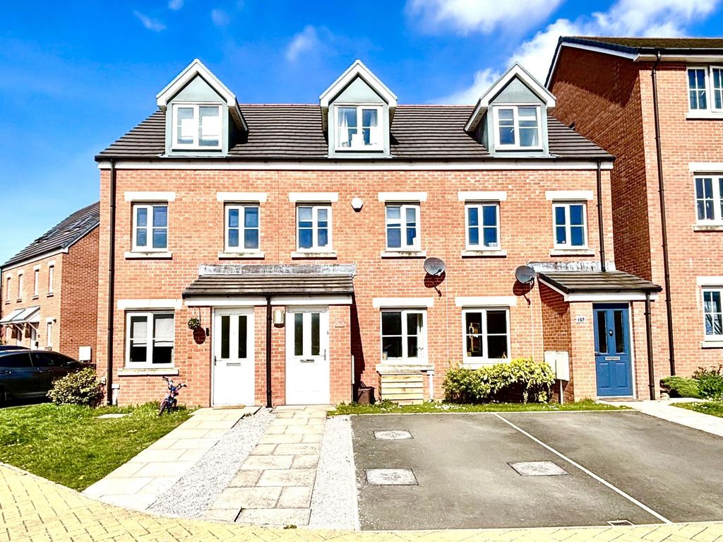 Property photo 1 of 30