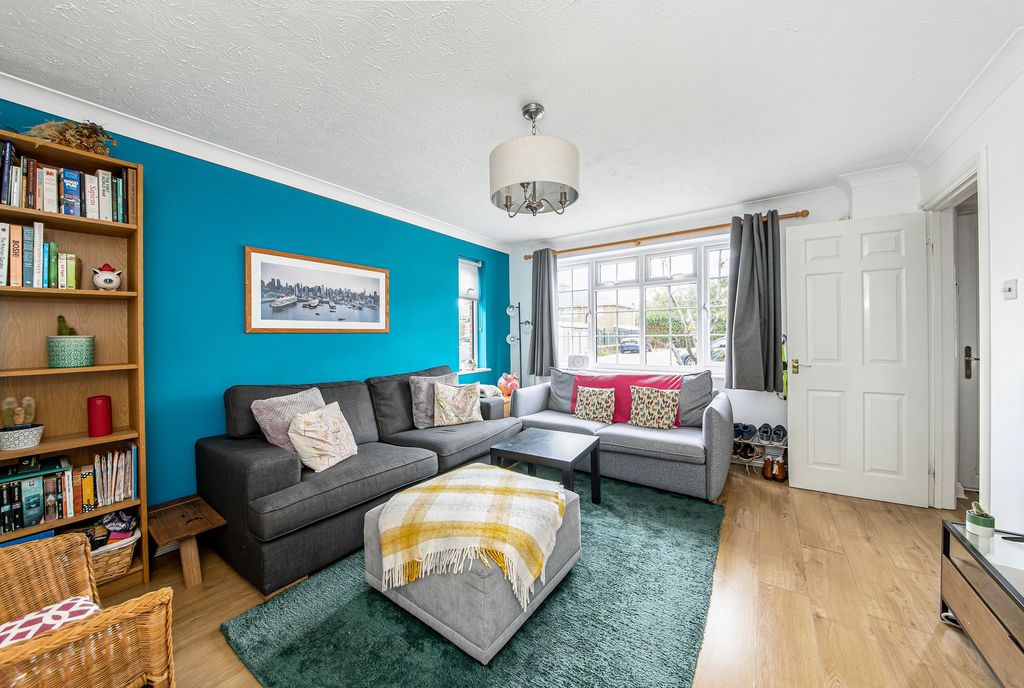 Property photo 2 of 16