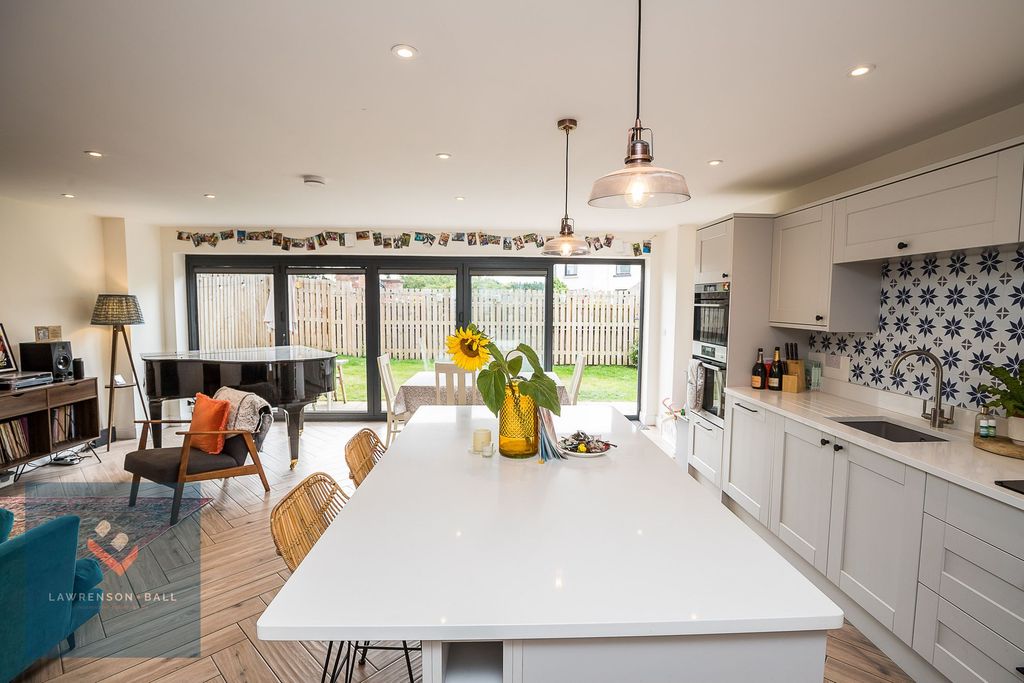 Property photo 2 of 30 Open Plan Living/Dining/Kitchen