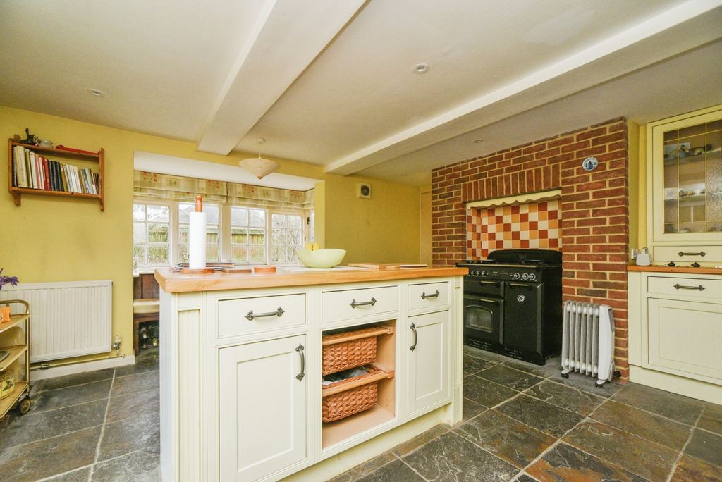 Additional image 6 of 4 bed detached house for saleMilton Road, Pewsey SN9